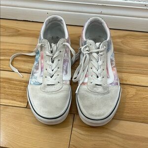 Colorful Low-Top Sneakers size 6 woman’s